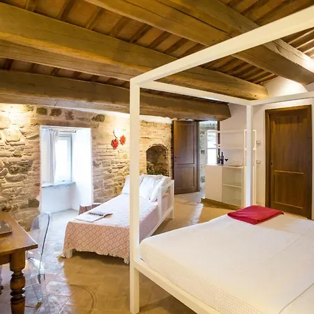 Castello Di Ramazzano - Tenute Aliani Κατάλυμα σε φάρμα Περούτζια