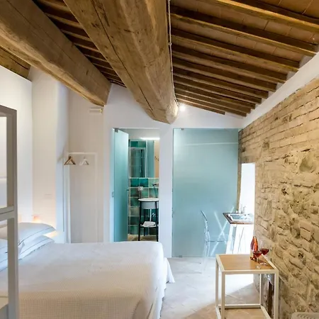 Castello Di Ramazzano - Tenute Aliani Κατάλυμα σε φάρμα