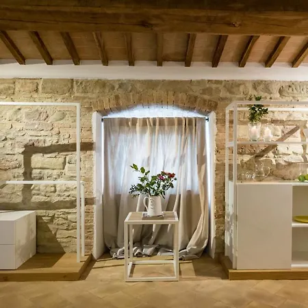 Castello Di Ramazzano - Tenute Aliani Περούτζια